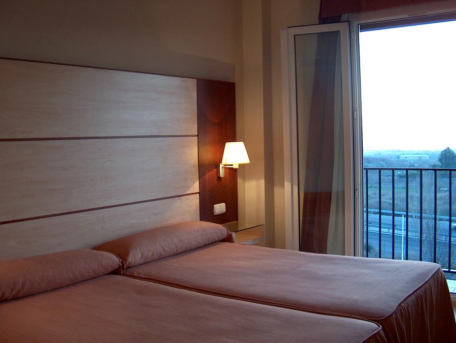 Hotel Villa Blanca Albolote Oda fotoğraf